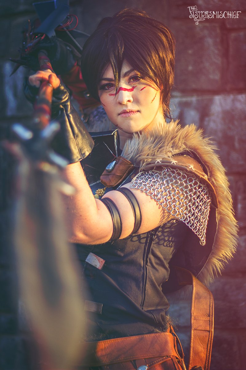 chelthulu's tweet photo. Late to the #LGBTCosplay party, but hello!! I'm Chel, I'm here, I'm queer, and I sure do love playing and cosplaying my favorite games 💕 still working finding an accurate LGBT+ label but lmao ain't we all in our own waya https://t.co/b1Ogr522id