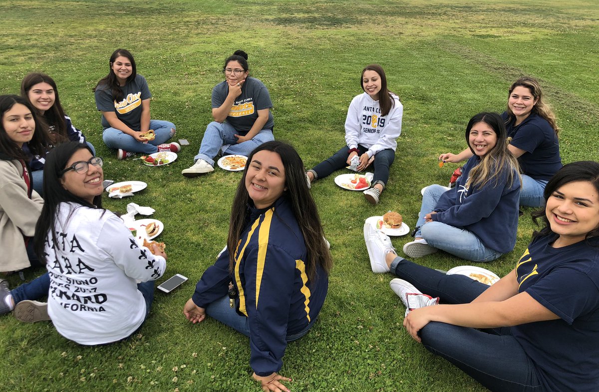 schs_saints's tweet photo. SC Senior BBQ! @schs_asb https://t.co/mOqRLS5EAA