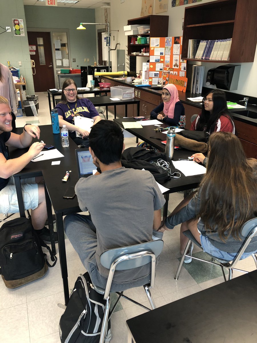 cooper_ashley83's tweet photo. Doctors met with their patients today... Thank you to all the teachers/admin who volunteered their time. Follow up tomorrow and medical school is done. #khscdandmedicalschool @KnightdaleHS @The100thMsBrown https://t.co/AxF2HFII9F