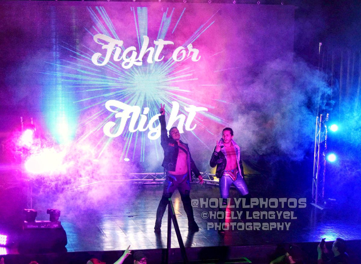 HollyLPhotos's tweet photo. . @FuerzaEsTuPapi @NotEnoughVaughn @smashwrestling
#fightorflight #taptheV #smashwrestling #prowrestling #professionalwrestling #indywrestling #independentwrestling #photography #sportsphotography #nikon #hollylengyelphotography #hollyLphotos https://t.co/MwVK47t3SC