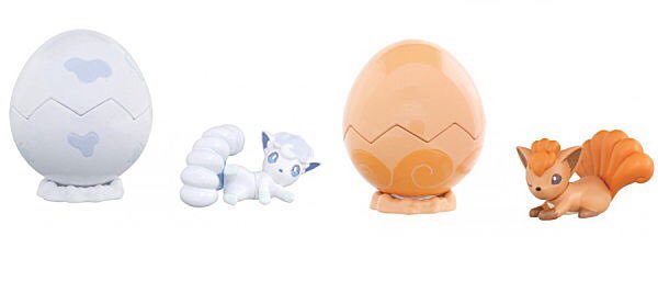 Scarlie_V's tweet photo. #vulpixnews I found pictures of these adorable #gashapon #vulpix and #Alolanvulpix figures I love that the capsules look like eggs it reminds me of the #pokemonsunandmoon #anime that’s just too adorable I want them ❤️ #Vulpixlove #pokemon #Nintendo #toy #vulpixfigure #cute https://t.co/UzXM1BVMp0
