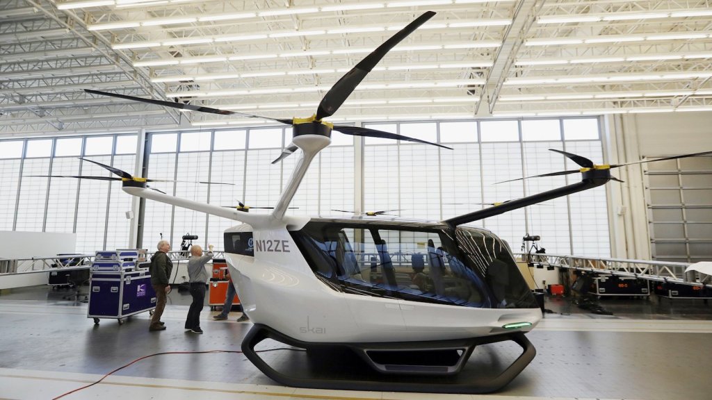 InsurgentePress's tweet image. @Alakaitech presenta #Skai un vehículo volador multipropósito que funciona con celdas de combustible de hidrógeno. insurgentepress.com.mx/ven-lejano-pro…