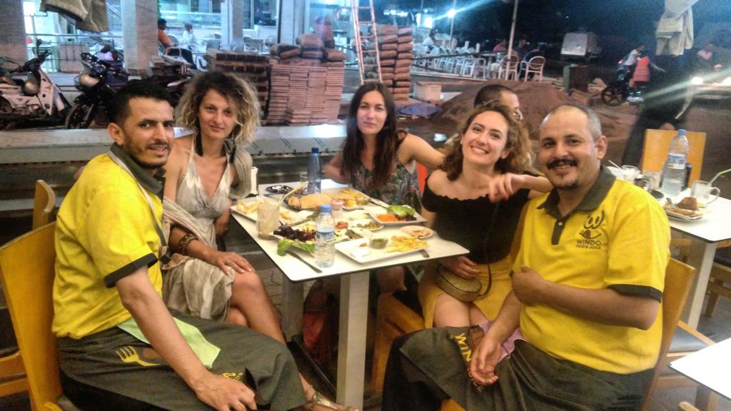 martinezlora's tweet photo. Najbolja klopa kod lokalaca! Pogled na iskopine, jeftino i bolje od svih fensi rooftopova u Marakešu #winoo https://t.co/Dx9m0gX4ke