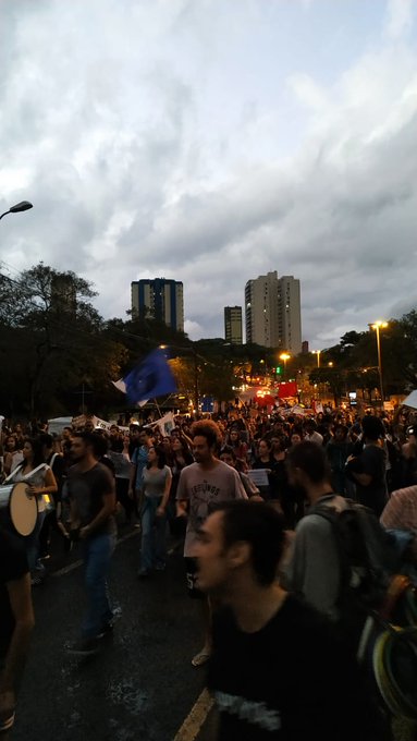 Ver imagem no Twitter