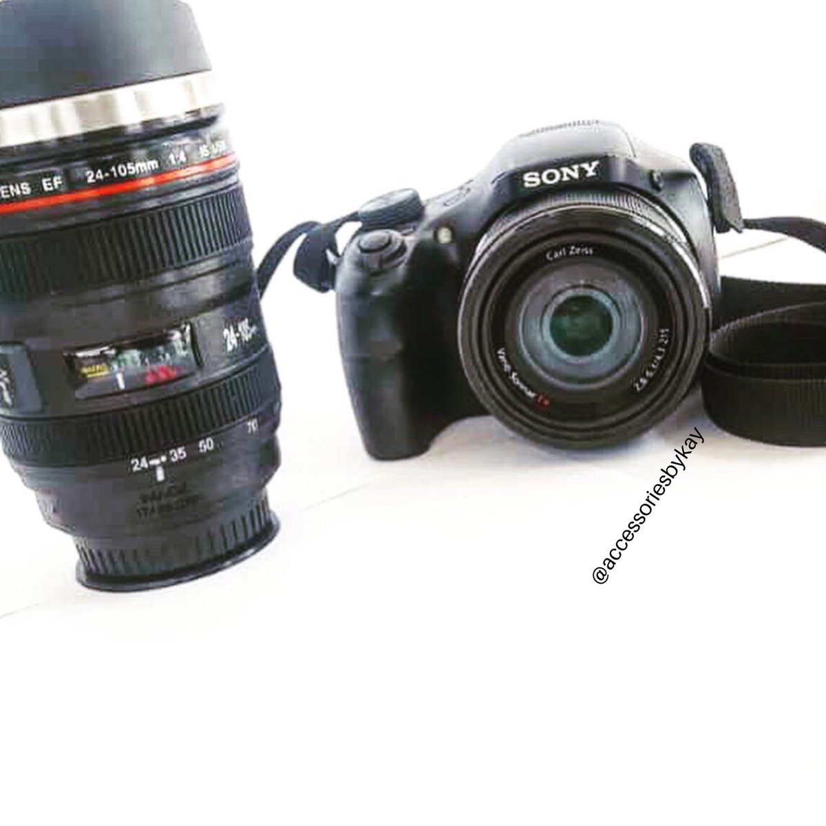 KayAccessories's tweet photo. Camera lens 👎🏽❌
Lens magic suction Mug ✔️
Are you tired of overturning carelessly your mug filled with water or coffee?
Lens magic suction cup would save you the stress!! Price: N2500 only
#fancygift #AbujaTwitterCommunity #smartphonephotography #affordablegift https://t.co/4vUvfr2lka