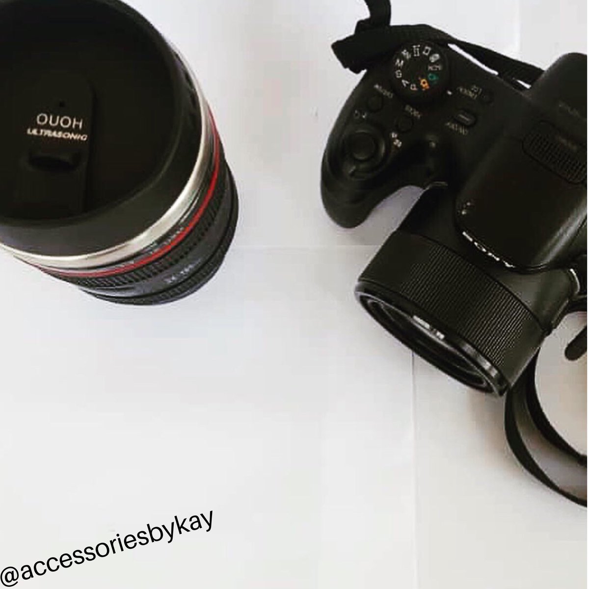 KayAccessories's tweet photo. Camera lens 👎🏽❌
Lens magic suction Mug ✔️
Are you tired of overturning carelessly your mug filled with water or coffee?
Lens magic suction cup would save you the stress!! Price: N2500 only
#fancygift #AbujaTwitterCommunity #smartphonephotography #affordablegift https://t.co/4vUvfr2lka