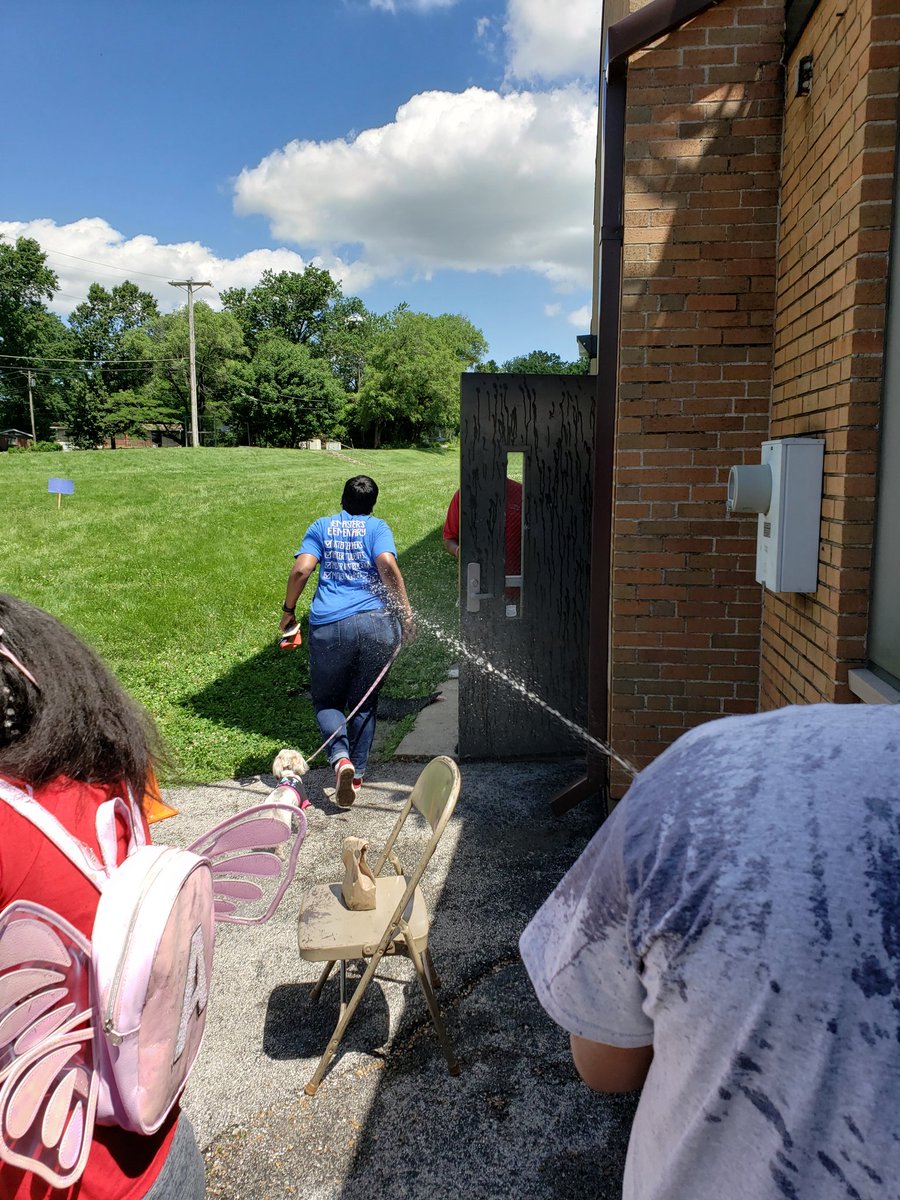 MrSucherman's tweet photo. Another successful field day at #Lemasters!! πππ¦π₯€π₯ @RGSDNews @1nQuiZitive_ @kevindstarks https://t.co/zOAQCV1y0p
