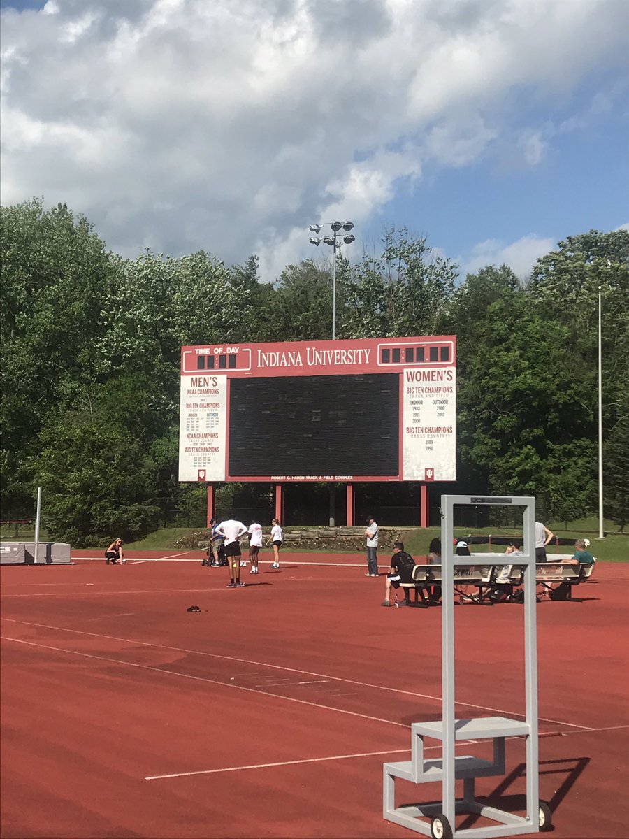 MrHowettSci's tweet photo. These boys are going to represent Warsaw well. Excited to see them in action @tanner_stiver @BazzoniNicholas @CoachRobPeters @ericlinn21 @wchsdistance #state19 #honoredtocoachthem #wchsmission https://t.co/kXC95DrA3p