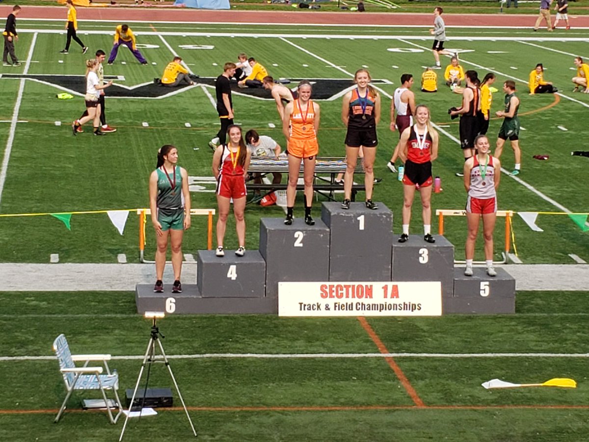 15.31 a new facility record and Section Championship for Emma Breitsprecher in the 100 meter Hurldes!