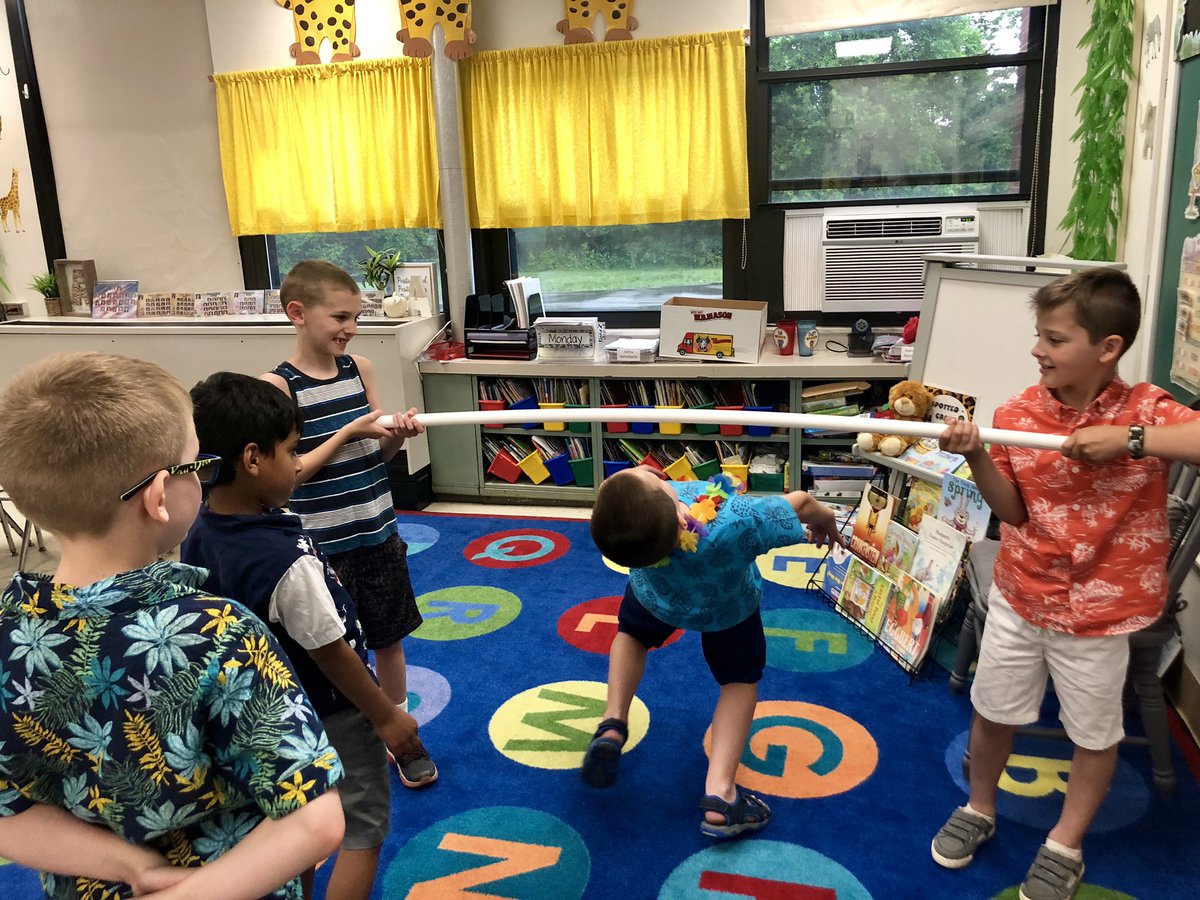 MsMyers_105's tweet photo. We had so much fun at our Luau party celebrating us finishing the novel Junie B. Jones Aloha-ha-ha! 🌴🌺🥥⛱ https://t.co/jLgcqdBwtN