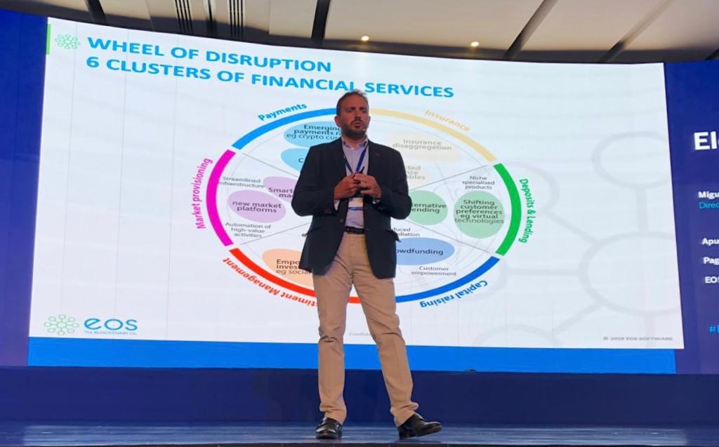 🇲🇽 Seguimos con el último bloque de Elevator Pitch en #BBVAOpenSummit, presenta Miguel Ángel Salomón, Director de BBVA Open Innovation Paraguay, participan:
Tomás Olivares, CEO de <a href="/pagarismx/">Pagaris</a> 💰
Patrick Wakeham, CEO de <a href="/apurata_/">Apurata | Mejores Préstamos</a> 💵
Mario Hernández, CEO de EOS Software