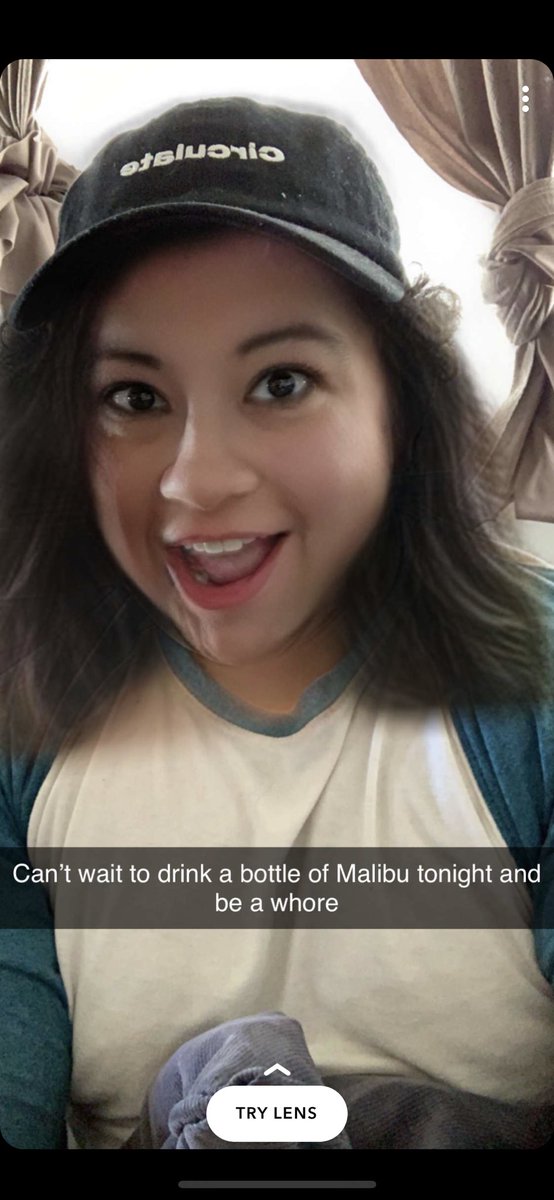 siri_matt's tweet photo. Someone hit this girl up, she must be dehydrated 😂 https://t.co/Q9LgYv5ghy