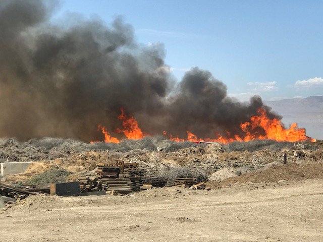 CALFIRERRU's tweet image. #66Fire [UPDATE] - 3:30 pm The fire is now 70 acres.