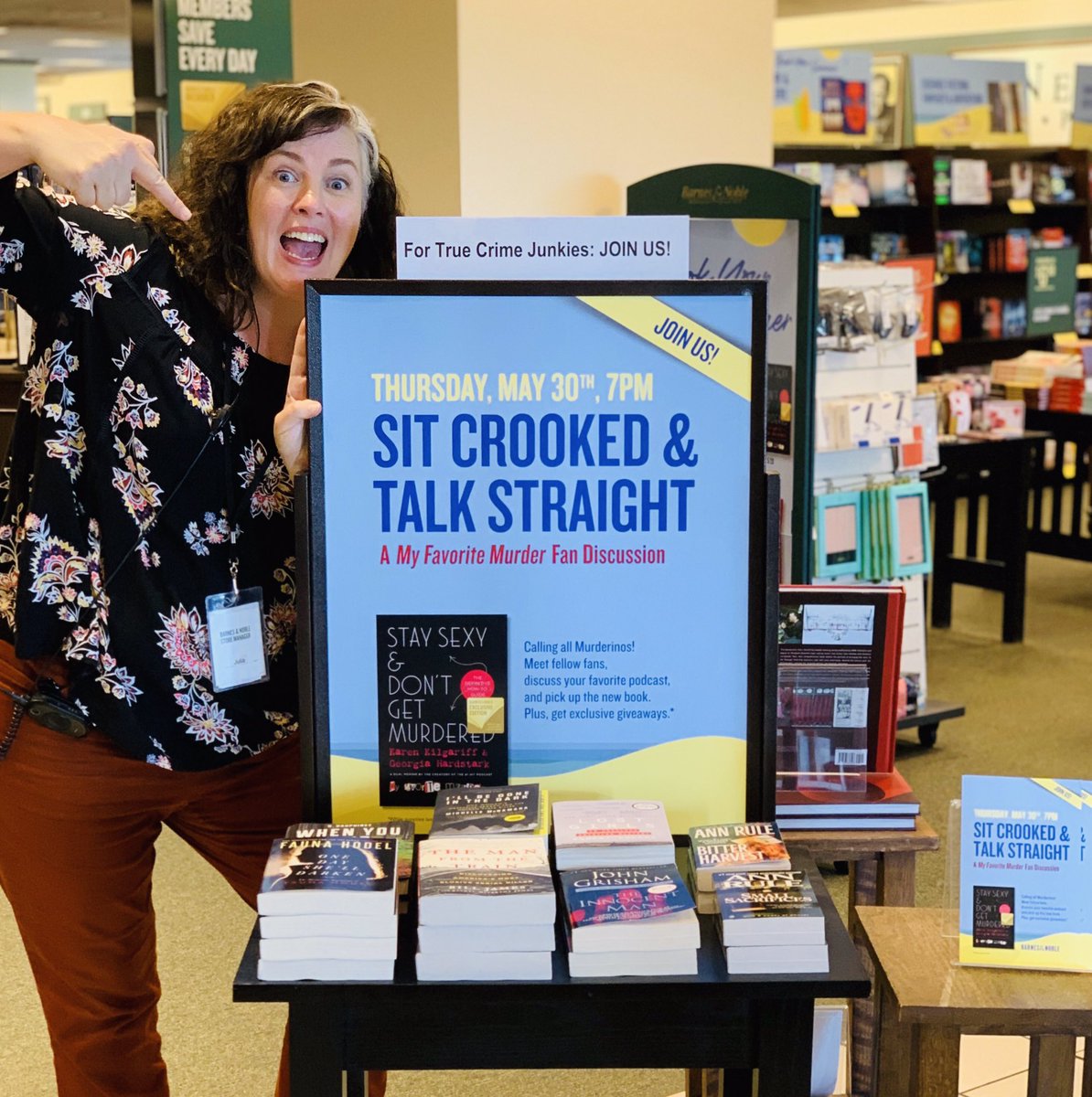 Ready for all the Murderinos! <a href="/BNLeawoodKS/">B&N Leawood</a> #sitcrookedatbn #SSDGMbook