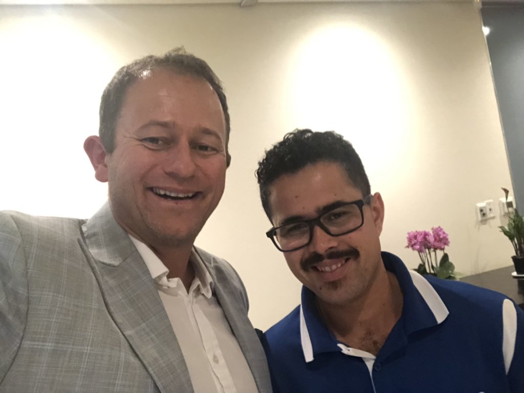 danlikeswine's tweet photo. First night out: hosting #pnpwineclub’s maiden #WinemakersTable with #DurbanvilleHills. Another bonus of being part of @PicknPay’s wine club... #DRLW https://t.co/pg6f1jcj1H