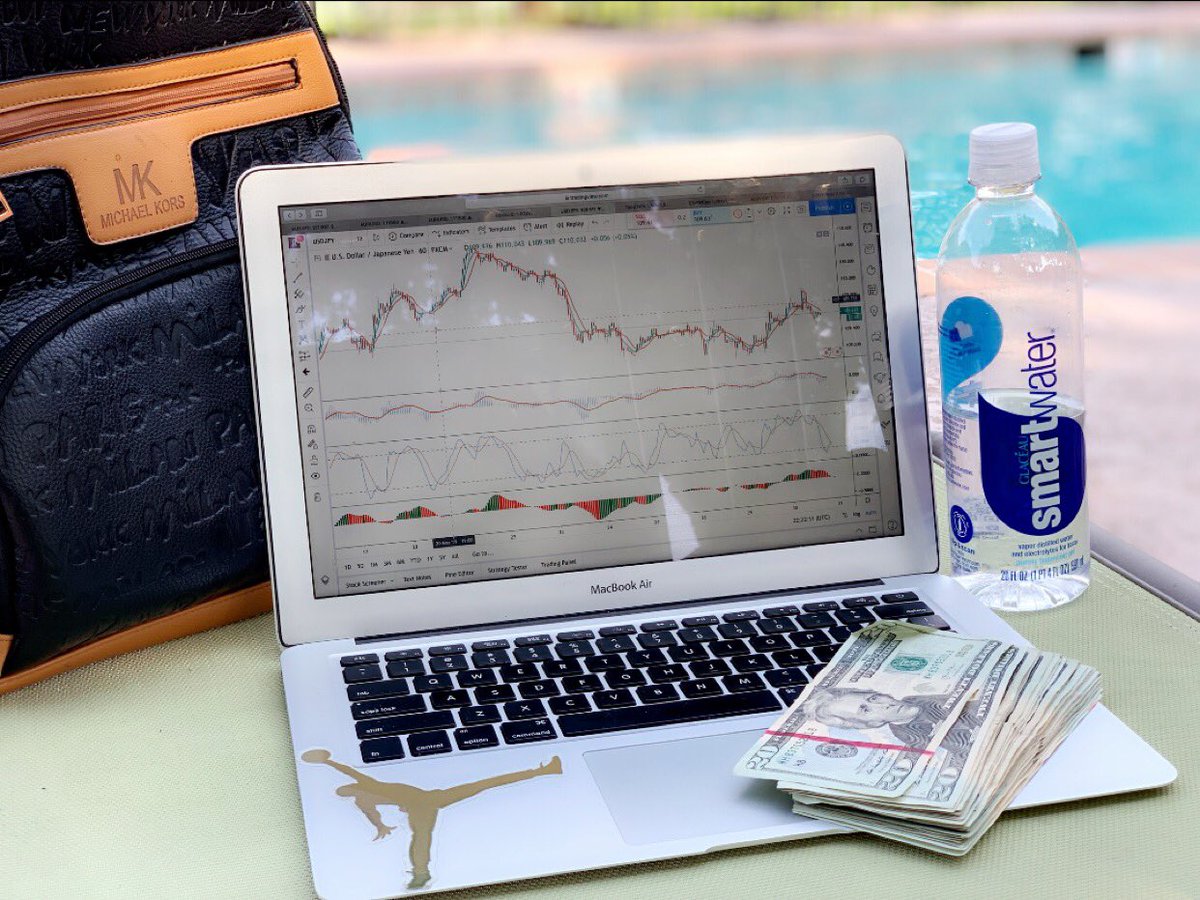 coachray_gray's tweet image. Millennial Mind$€T💶📈 #YouShouldBeTrading #HitMyDM