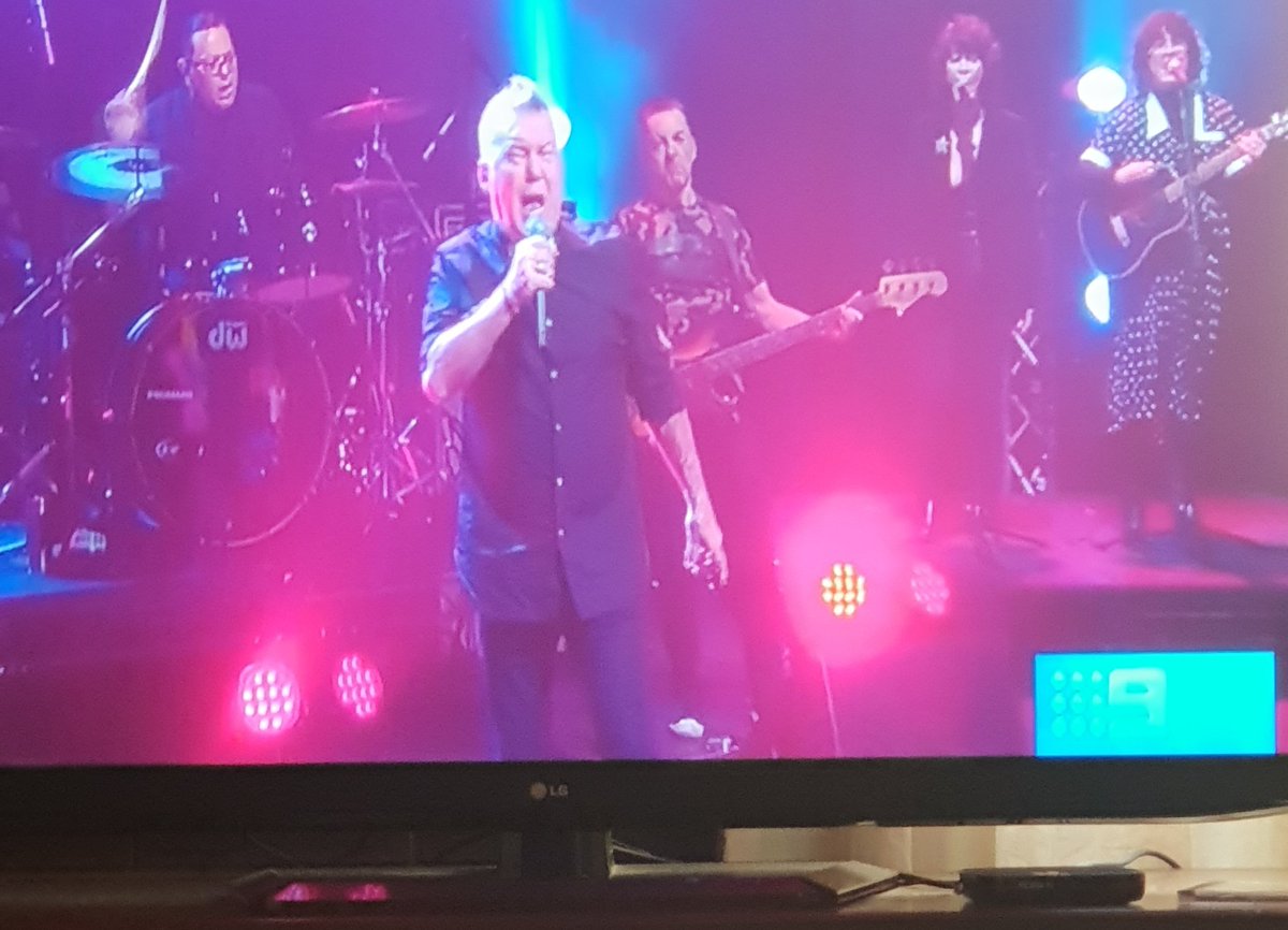 carolyntake2's tweet photo. Home with my 6 year old.  Morning tv as we snuggle and battle our headcolds. @JimmyBarnes on @TODAYshow 
Tommy  "why do you want to watch an old man trying to rock n roll?" 
Me: "he's Mr rock n roll" 😂😂
#rocknroll #jimmybarnes #todayshow #thingskidssay https://t.co/HCCFhV9mro