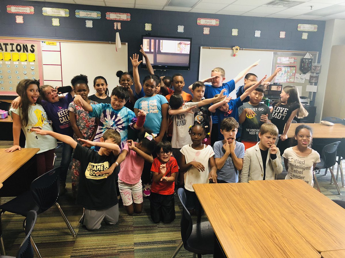brpage12's tweet photo. Another wonderful “last day” in the books! It’s always bittersweet to see them move on, but its been a great year. #thisiscce #ccepride #thisismidway https://t.co/a7qWcm6SYN