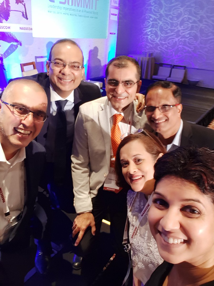 debjani_ghosh_'s tweet photo. A great day at work!
#NASSCOMCSummit
@ValaAfshar @keshav_murugesh @kirthigareddy @NasscomEvents @Nasscom https://t.co/I146iM9lUX