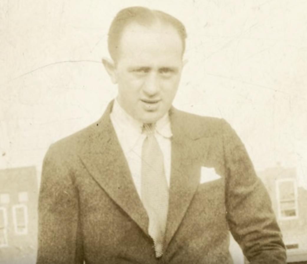 5HVoteStatsSave's tweet image. My father came to this country at 17, knowing almost no English, to escape poverty and persecution.

When I speak to young immigrants, I see in their faces my own father who, if he arrived in this country today, would likely be demonized by the Trump adm…