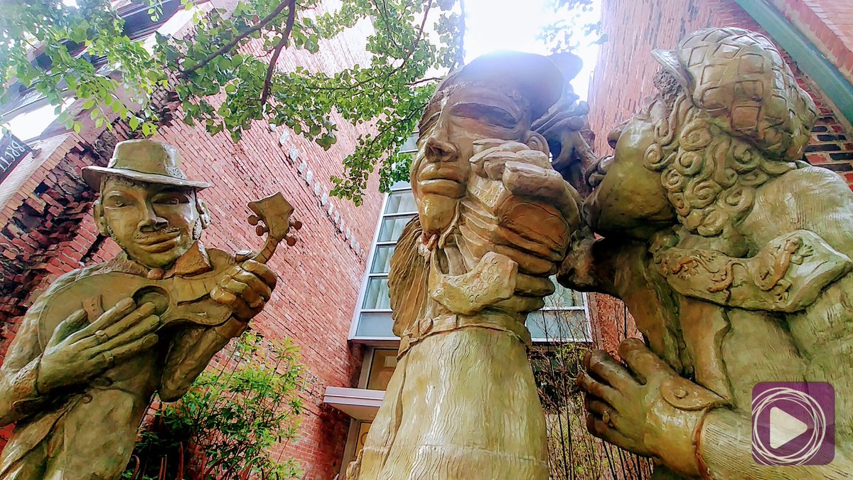 EBCDigitalNest's tweet photo. 🎼🎹🎷🎺🎶🎵
🗿”Liberty Avenue Musicians” -James Simon, Sculptor (2003)
📍Pittsburgh, Pennsylvania 

📸 Ace Ramirez #EBCWDCBureau

#streetart #musiclover #artlover #thearts #ebcdn #ebcphotography #net25 #1with25 https://t.co/fzNLO9PyRd