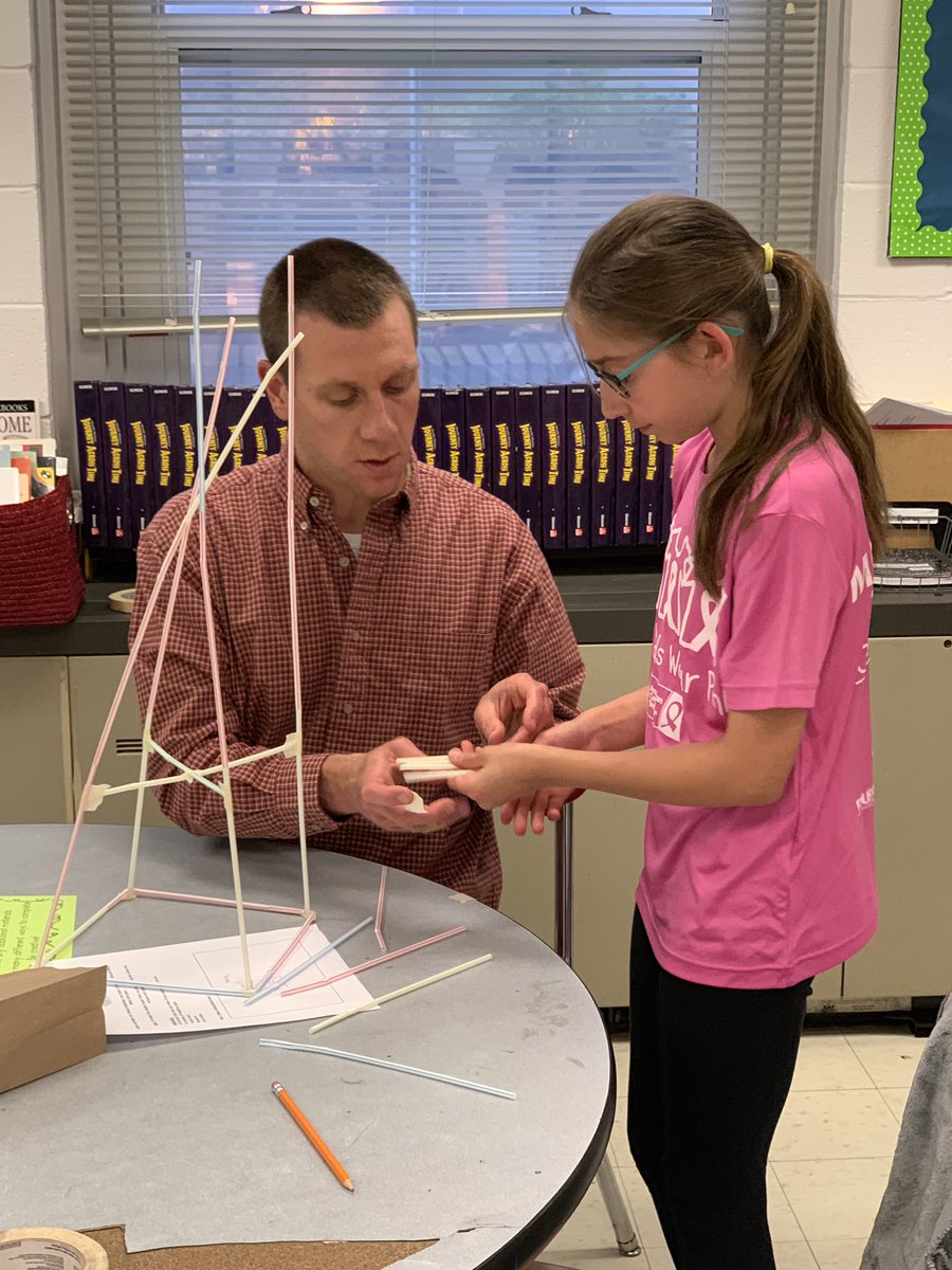 MrsMillerS6F's tweet photo. Representing Seneca 6F at STEM Activity Night! #fmslearns https://t.co/xwTTMUNvov