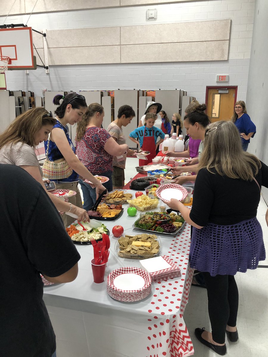 Signal Hill ES (@shespandas) on Twitter photo We honored our AMAZING VOLUNTEERS today at our Volunteer Tea! <a href="/SignalHillPTO/">Signal Hill Elementary PTO</a> @pandaprincipal @anna_houseworth We honored our AMAZING VOLUNTEERS today at our Volunteer Tea! <a href="/SignalHillPTO/">Signal Hill Elementary PTO</a> @pandaprincipal @anna_houseworth
