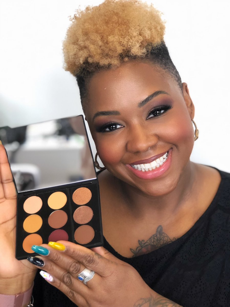 Facesbycarmilla's tweet image. my go to palettes for me &amp;amp; my clients is the @mentedcosmetics Everyday Eyeshadow Palette! Each shade is pigMENTED. wearing lipgloss in Coralition, Mented Eye, Skin by Mented Foundation &amp;amp; another Mented Face Product that is coming soon
#mented #mentedcosmetics #facesbycarmilla