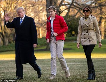 ドナルドトランプの息子バロン 現在の身長は２ｍ越えた 障害あり 画像