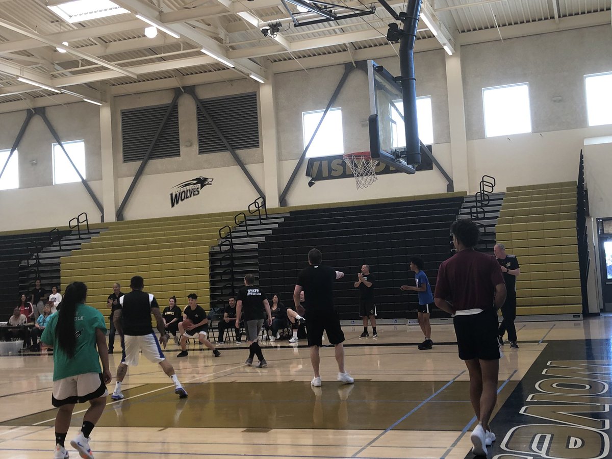 ACHS Link Crew tweet media