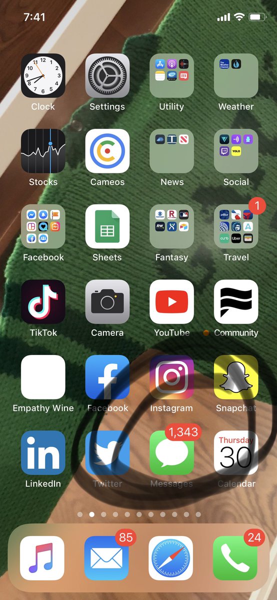 garyvee's tweet photo. And now 1343 texts ... https://t.co/lOo4MJOBjs