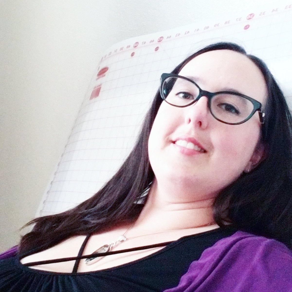 conchopurl's tweet image. My in-laws are super awesome, and bought me a nice cutting mat for my birthday! 🥰💜✂️👗

#cuttingmat
#craftygal
#lovemyfamily 
#day150of365