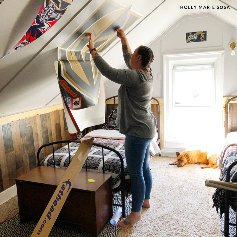 eatmovemake's tweet photo. #ad Fathead is a sports fan's haven for officially licensed adhesive wall graphics of your favorite team athletes, logos and murals. @Fathead has everything to help you cheer on your fave team! https://t.co/qIxtkNuwfm
#FatheadFan https://t.co/vUVZrhLoHg