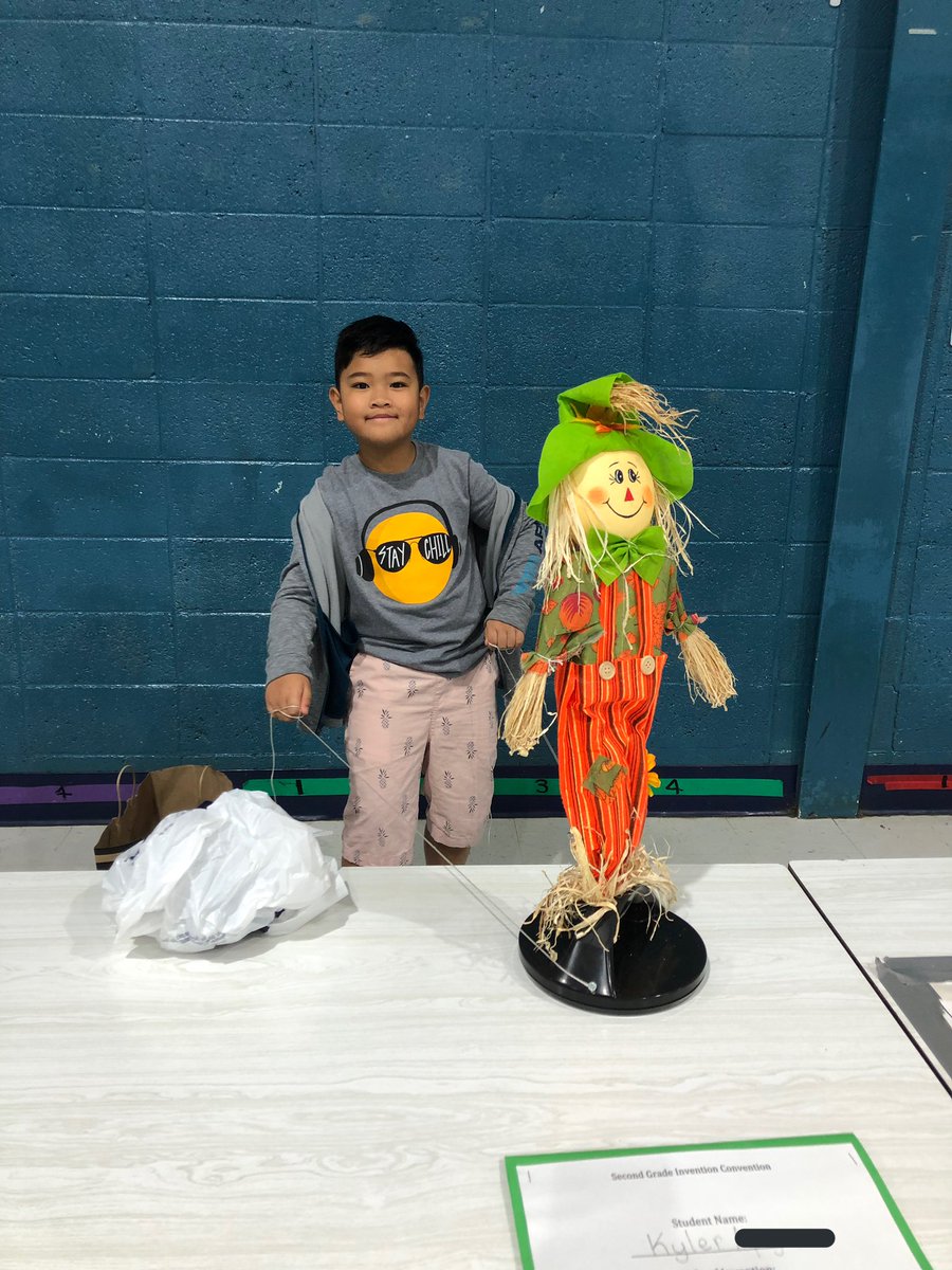 Keepingupwith2L's tweet photo. Invention Convention 2019! So proud of these 2nd graders! 💡 https://t.co/O19OcM7uw8