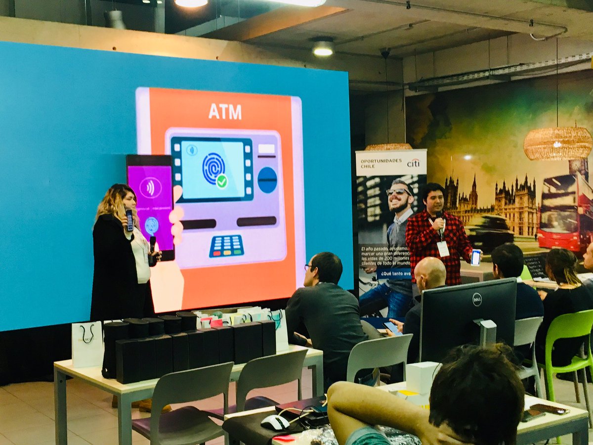 ClaudioAlcota's tweet photo. Ya finalizando la 2da #HackathonCITT en @DuocUC con las “Presentaciones Finales” 👍🏻💪🏻💪🏻 ánimo a todos!!! https://t.co/abijCIRlaP