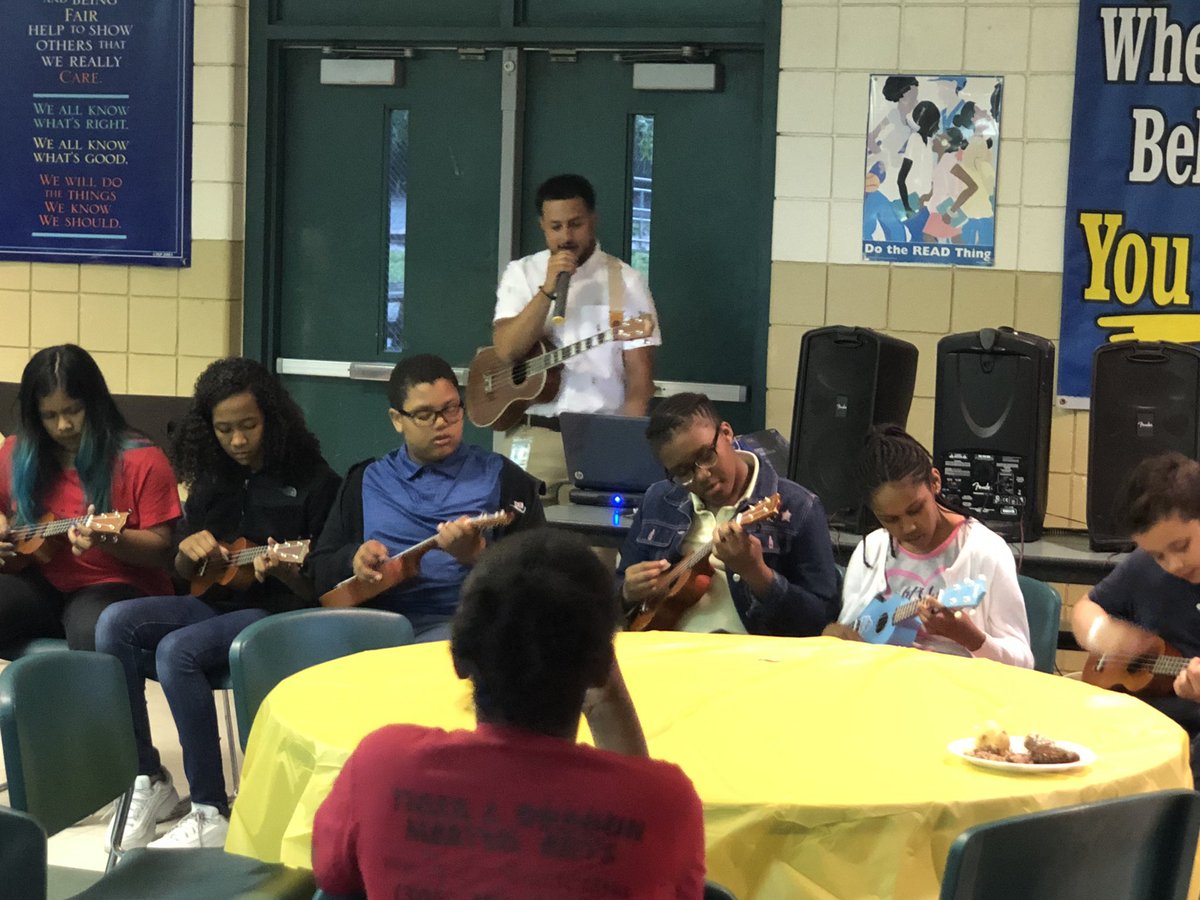 Read_Principal's tweet image. More pictures from our Multicultural Art Night &amp;amp; Dinner. An extra special thanks to Mr. Gemberg, Ms. LeBlanc, Mr. Prieto, Mr. Ramirez, Ms. McBride, Ms. Tutoli &amp;amp; Ms. Tucci for planning the night. We had many staff participate to help make the night fun for all. #WeAreReadSchool