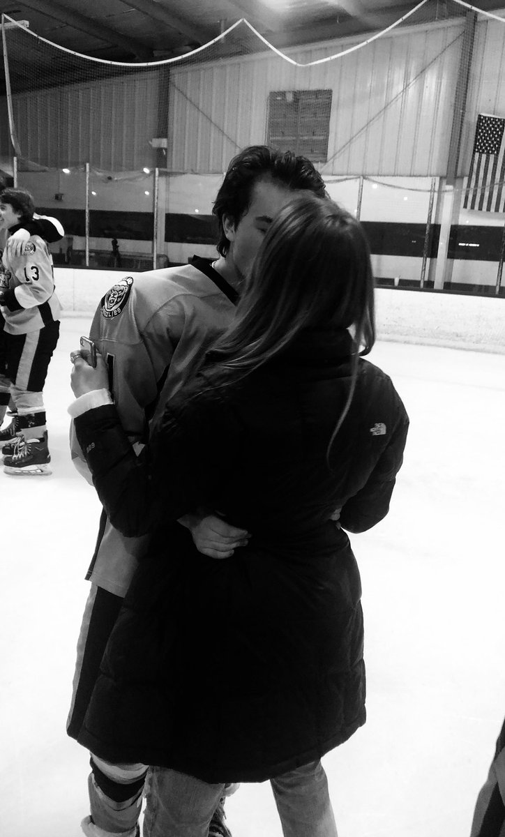 laini_5's tweet photo. A special HBD to you my lova😻⚡️ @drew_mconnell19 thank you for all of your love and support, you mean so much to me. Xo i love you drewsy! https://t.co/qKe82YAHYs