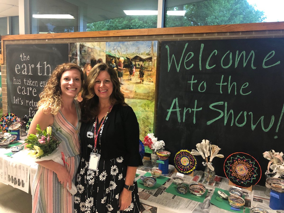 Congratulations to our art teacher, Ms. Darpino 💚💙  Beautiful show tonight 💐