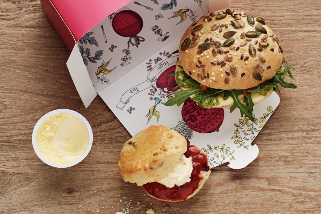 Virgin Atlantic’s photo-friendly afternoon tea is bang on trend - Runway GirlRunway Girl buff.ly/2WtbIbO