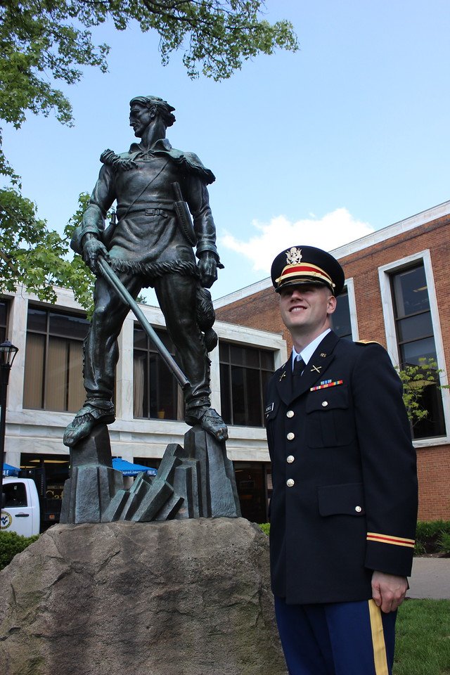 WVUAROTC1867's tweet image. 2LT Profile: Jacob Kidwell of Charles Town, WV, graduates with a B.S. in Industrial Engineering from @wvustatler . He will continue to serve in the WV Army @USNationalGuard as a Field Artillery officer. #ROTC #ClimbtoGlory #2LT