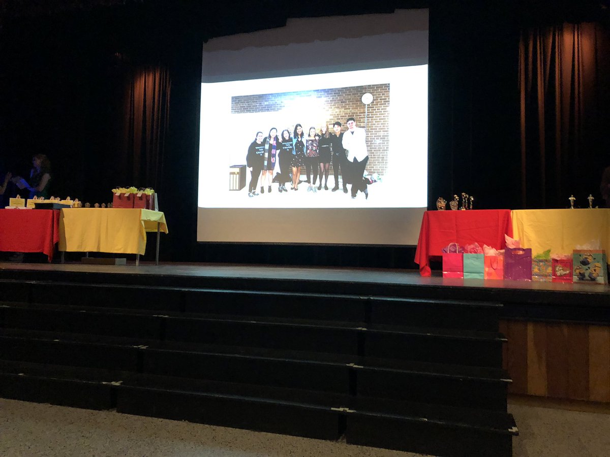 SaharMonzavi's tweet photo. Recognizing our incredible students and their outstanding contributions to the Arts at Nelson’ @nelsonhdsb @nelson_drama https://t.co/xOm13ItedI