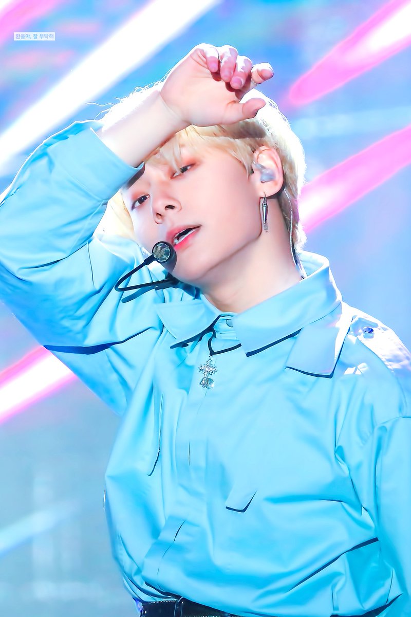 980826_2's tweet photo. 190511 원어스 양산 웅상 회야제

#원어스 #ONEUS #여환웅 #환웅 https://t.co/a6H6kDZlJv
