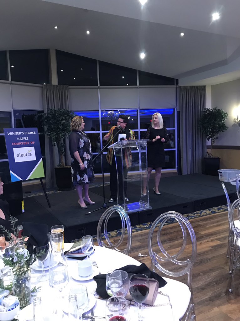 cvcfoundation's tweet photo. UPDATE: We raised over $17,000 in FIVE MINUTES to support the Capstone Campaign supporting @CreditTrail, our guests are superstars! 🌟#ConservationGala https://t.co/FGyq1aOLRv