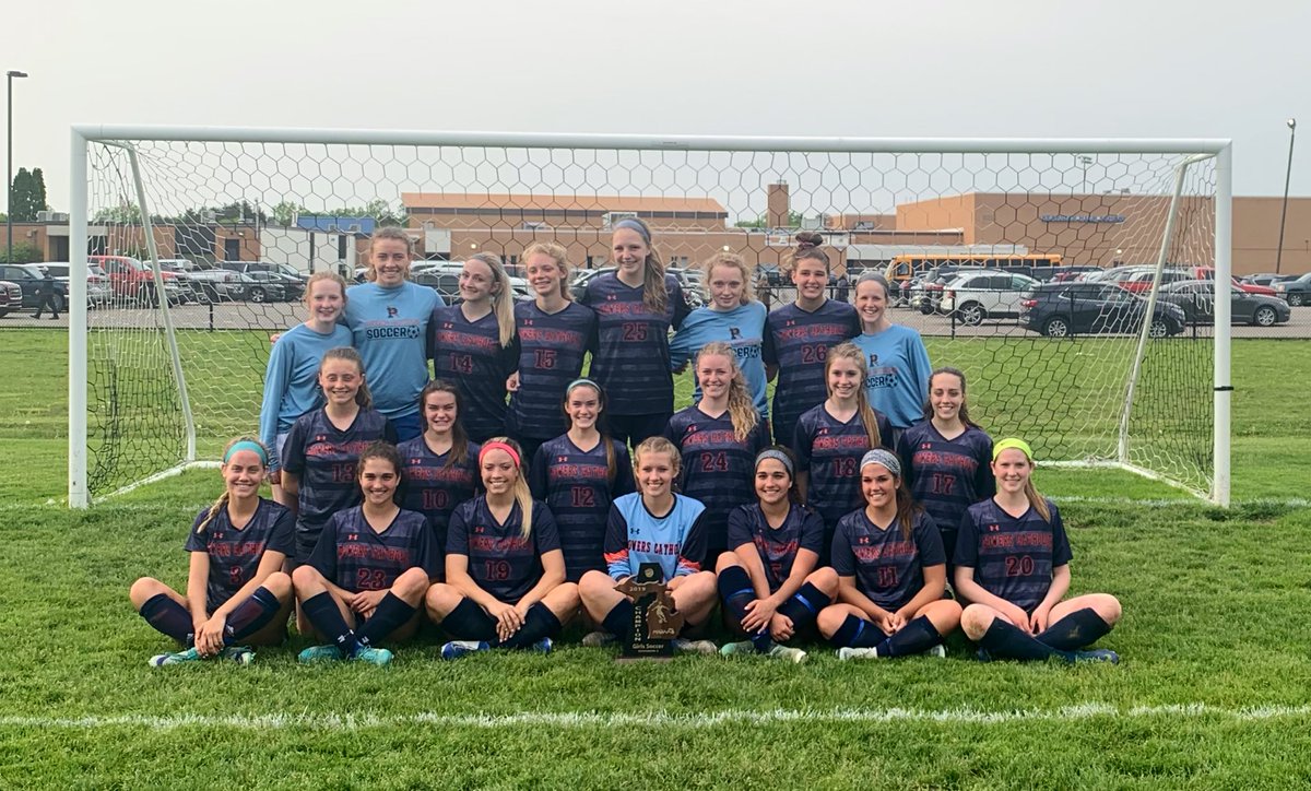 PCHSWomenSoccer's tweet photo. DIVISON 2 DISTRICT CHAMPS!!! that’s what we like to hearrr 👂 8-1 win over marysville! goals by @kcmyers22 (3) @rrasins20 (3) @emmamurlick &amp; @domiamato6 🤩🏆😩 #advance https://t.co/sxuXPUzaO1