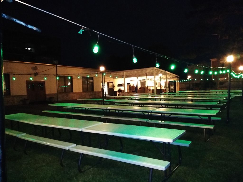 GermaniaCbus's tweet photo. The new lights really look nice in the evening, come out tomorrow and see for yourself! LOCAL BEER, good food, and friendly fun! Live band too! 5pm-11 https://t.co/akigiaKVKj