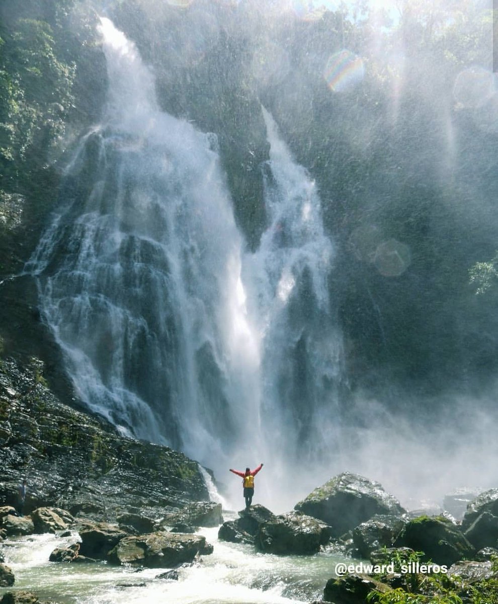 Hermosa fotografía de la cascada Cabello de Ángel en Breñón, Chiriquí. Instagram: Edward Silleros. #TReporta