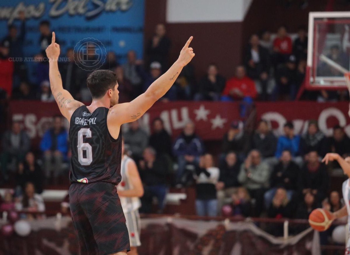MateoLanus14's tweet photo. ¡VICTORIA EN EL ROTILI!

El #BásquetLanús 🏀🇱🇻 abrió la serie 🆚 Central Entrerriano con una gran victoria: 95-86.

🔥 Sebastián Chaine, nuestro goleador con 31 puntos.

¡VAMOOOS! 🤜💥🤛 https://t.co/PNc0CDA963