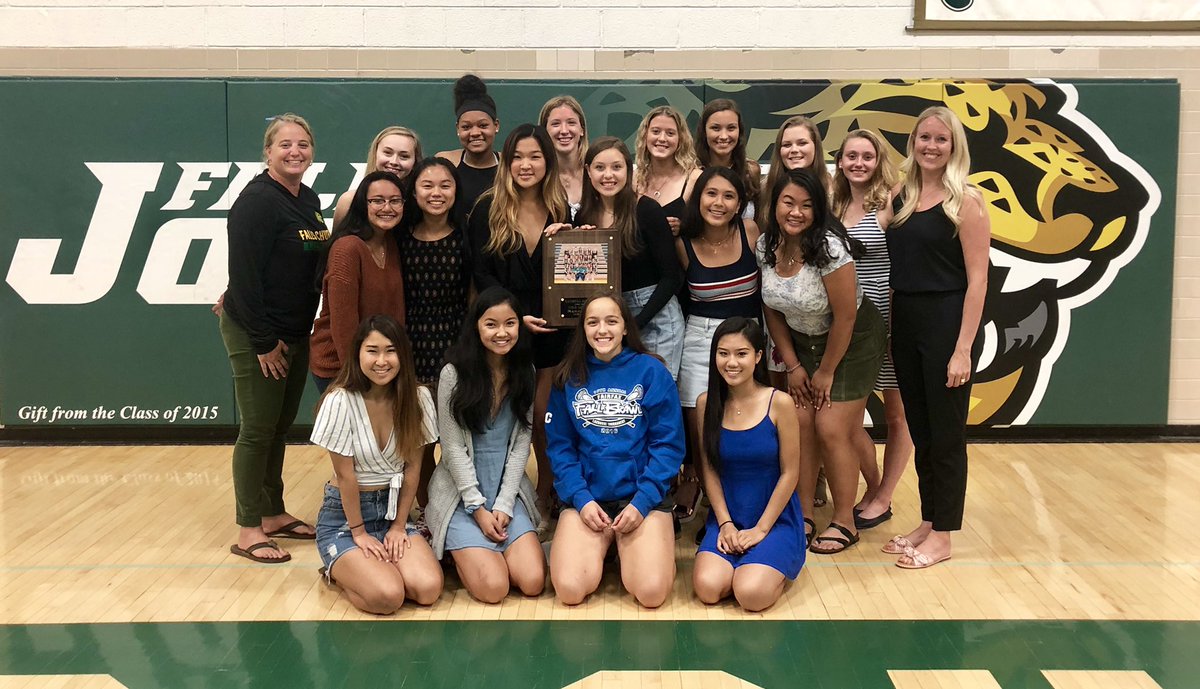 Tonight we celebrated an incredible 2019 season. Good luck to our seniors, we know you will do amazing things. To the underclassmen, keep those sticks in your hands, 2020 is right around the corner! #jagslax <a href="/FCjagsathletics/">FC Athletics</a>