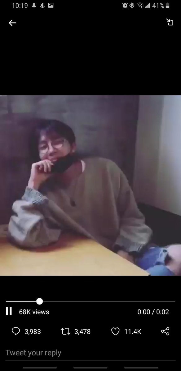 glendaf12009's tweet photo. @HOPEMAZED Comfy boyfriend look #hoseok 
Love it 💜💜💜💜💜💜💜 @BTS_twt https://t.co/cSlUUHZmAi