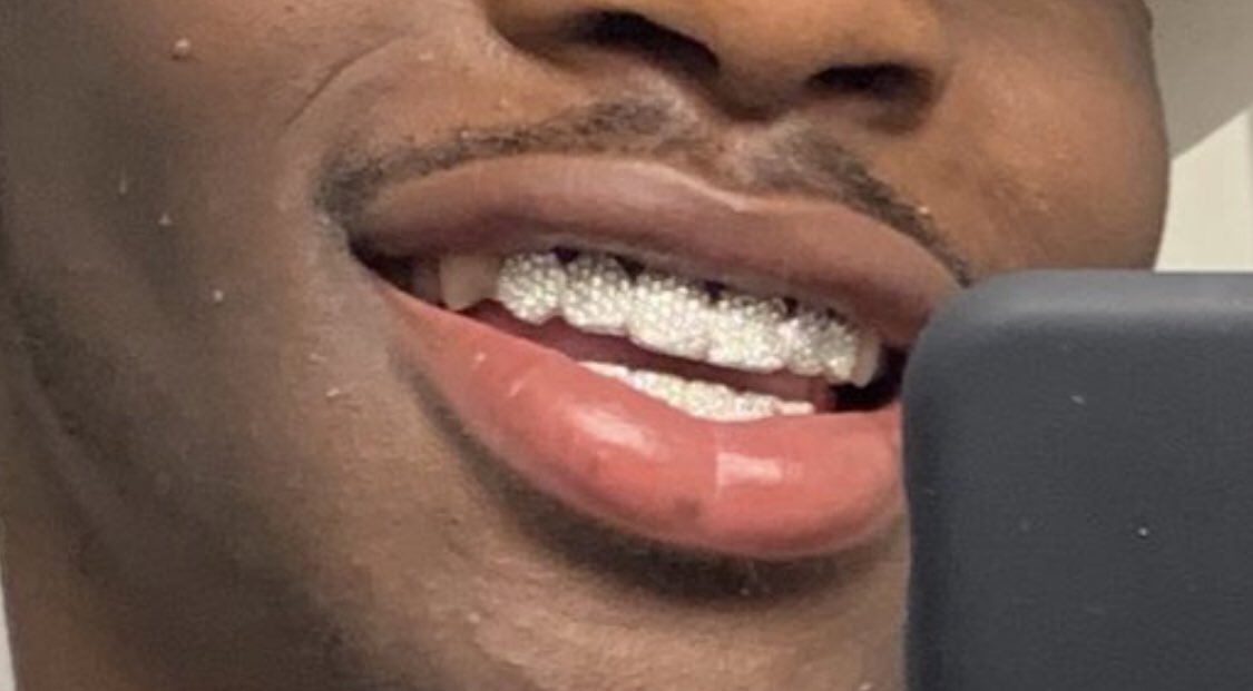 mrnicedicks2000's tweet photo. I just know this nigga sucking dick with lips lihhh this 😍 https://t.co/wsmjZrRnFX